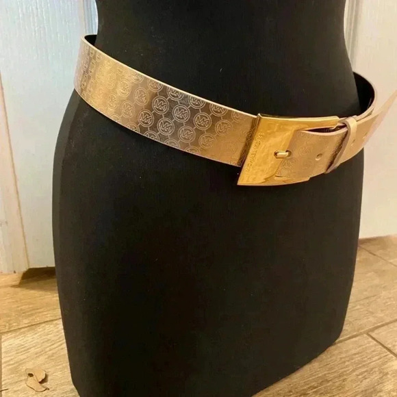 Michael Kors Womens Rose Gold Logo Belt - Picture 3 of 7